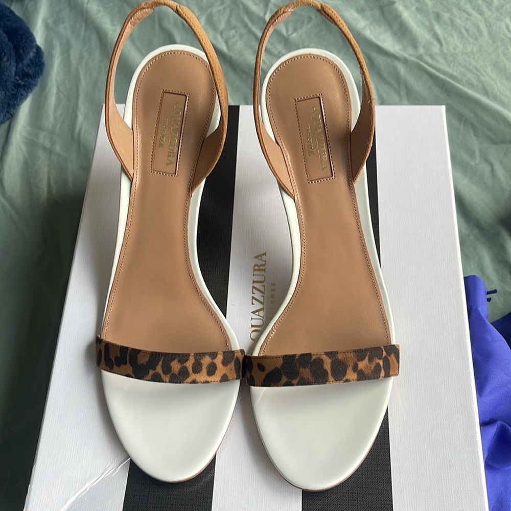 Nude aquazzura shoes